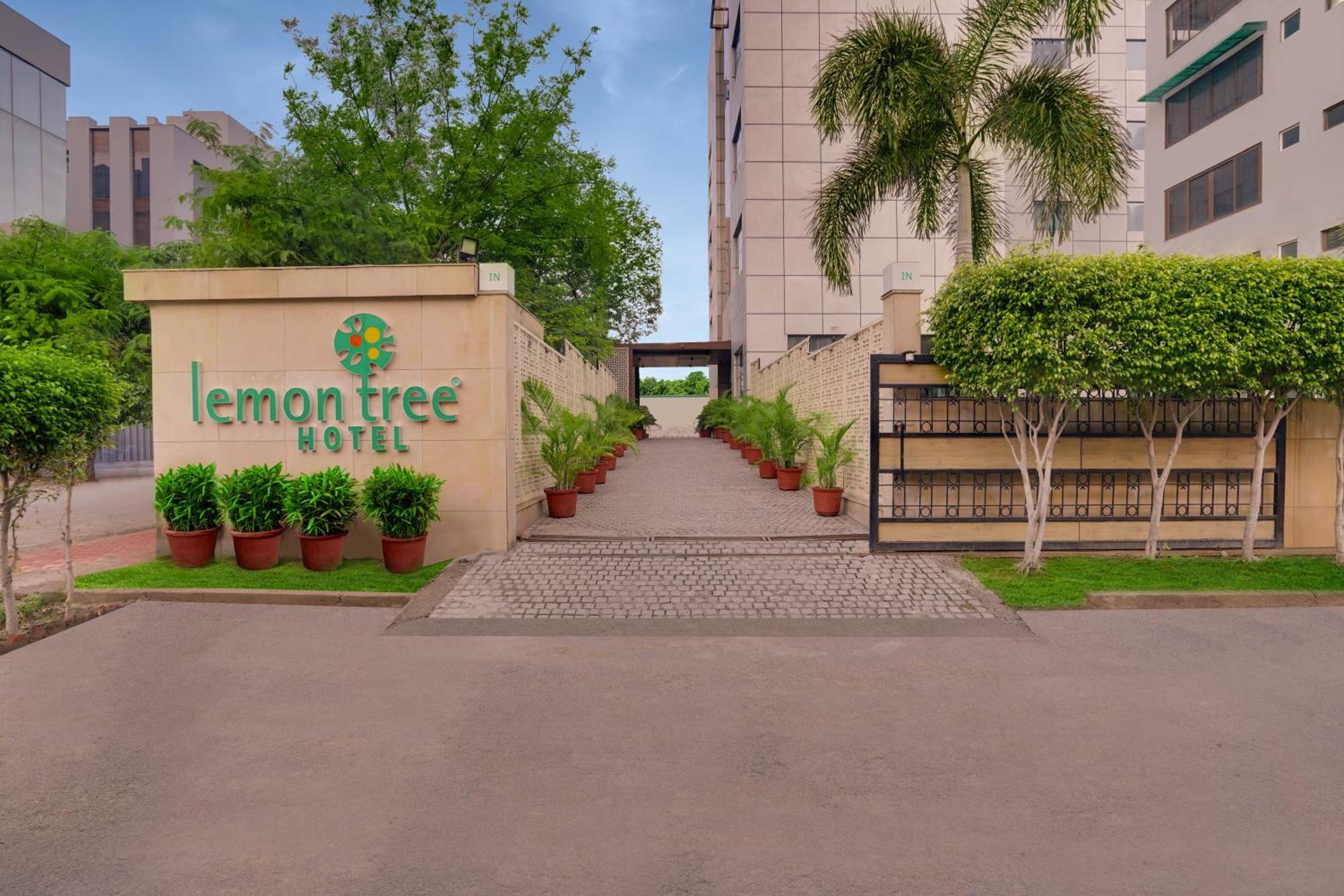 Lemon Tree Hotel, Νόιντα Εξωτερικό φωτογραφία