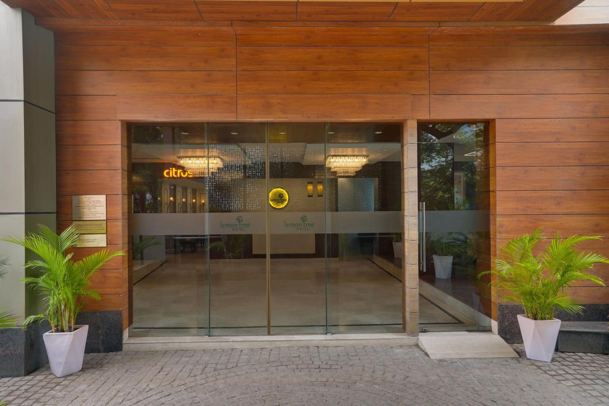 Lemon Tree Hotel, Νόιντα Εξωτερικό φωτογραφία