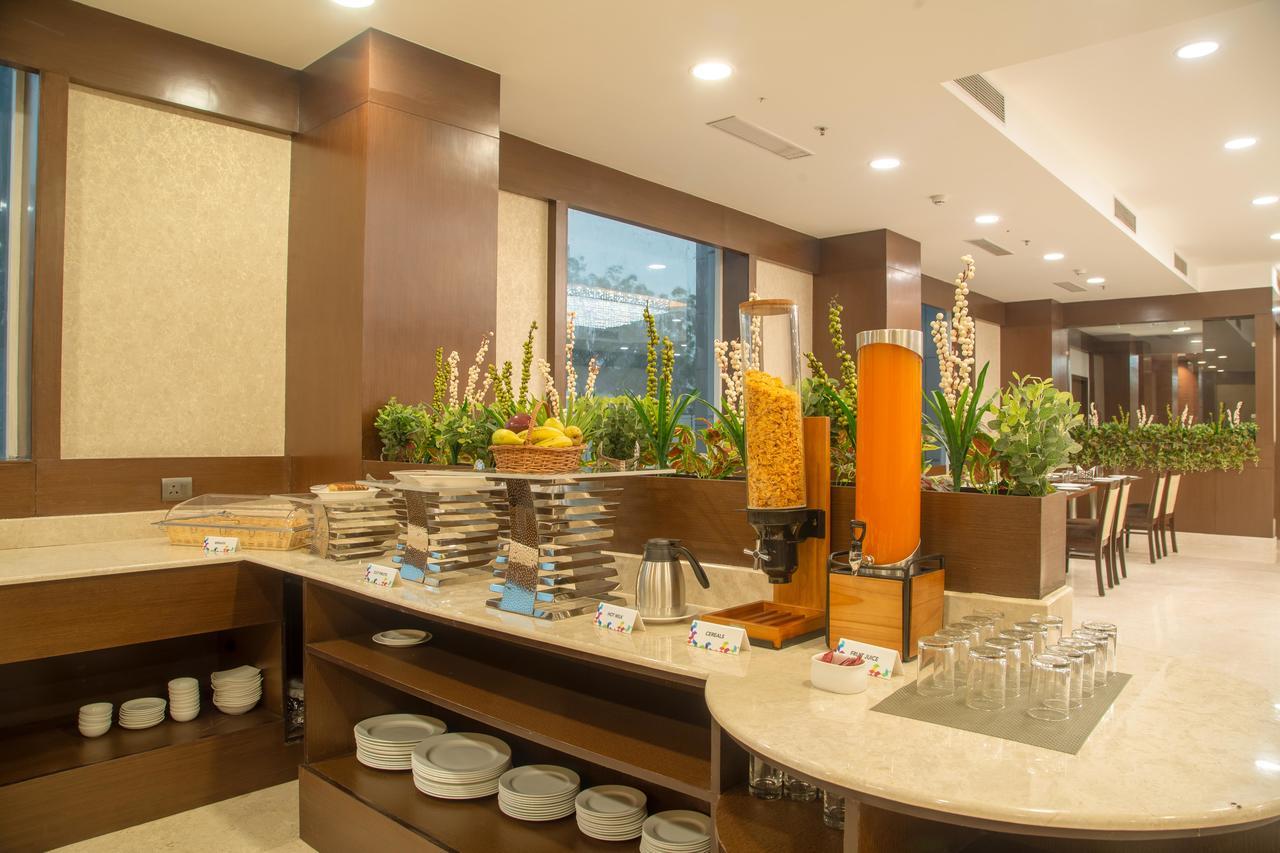 Lemon Tree Hotel, Νόιντα Εξωτερικό φωτογραφία