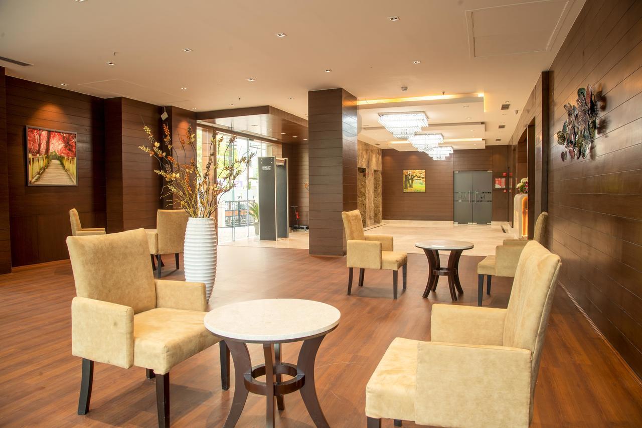 Lemon Tree Hotel, Νόιντα Εξωτερικό φωτογραφία